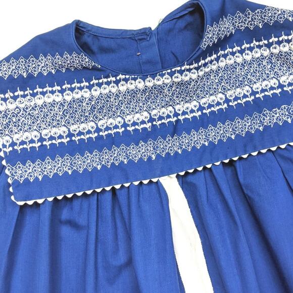 Vintage Handmade Dress Girls Size 4T Blue Embroidered Sailor - Picture 2 of 4